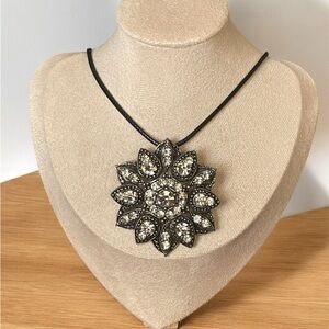 Vintage Style Rhinestone Flower Brooch Pendant Convertible Statement Necklace